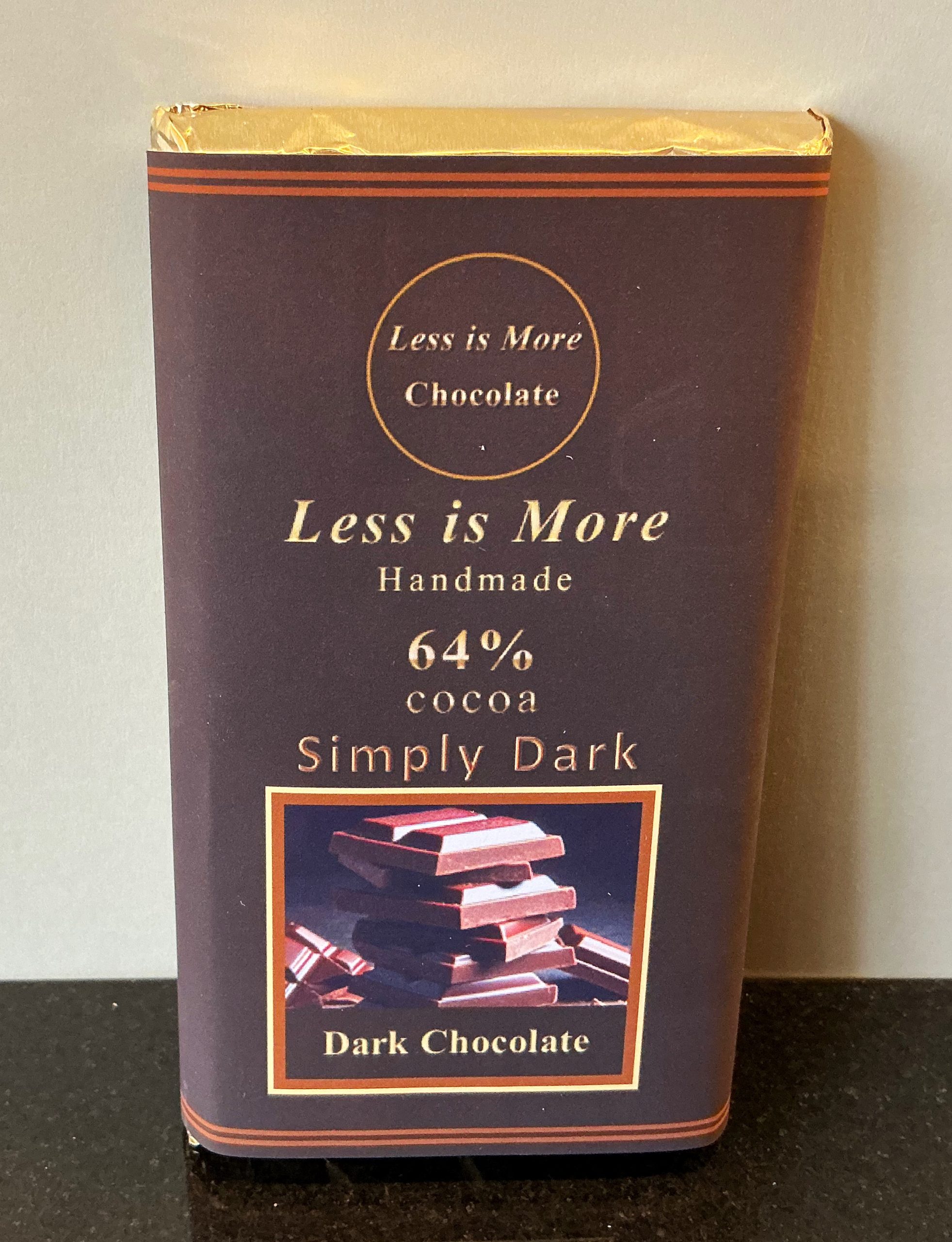 Simply Dark 64% 100g℮